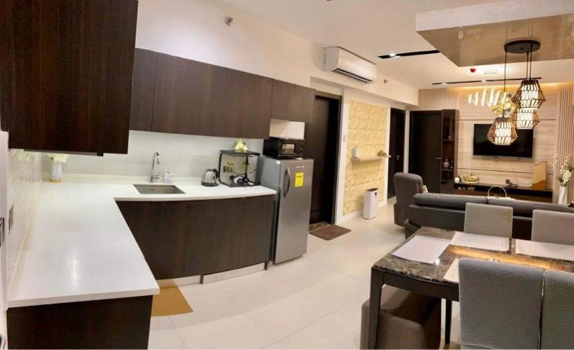 Aeon Towers Executive Suite 2Br 18Th Floor Davao Экстерьер фото